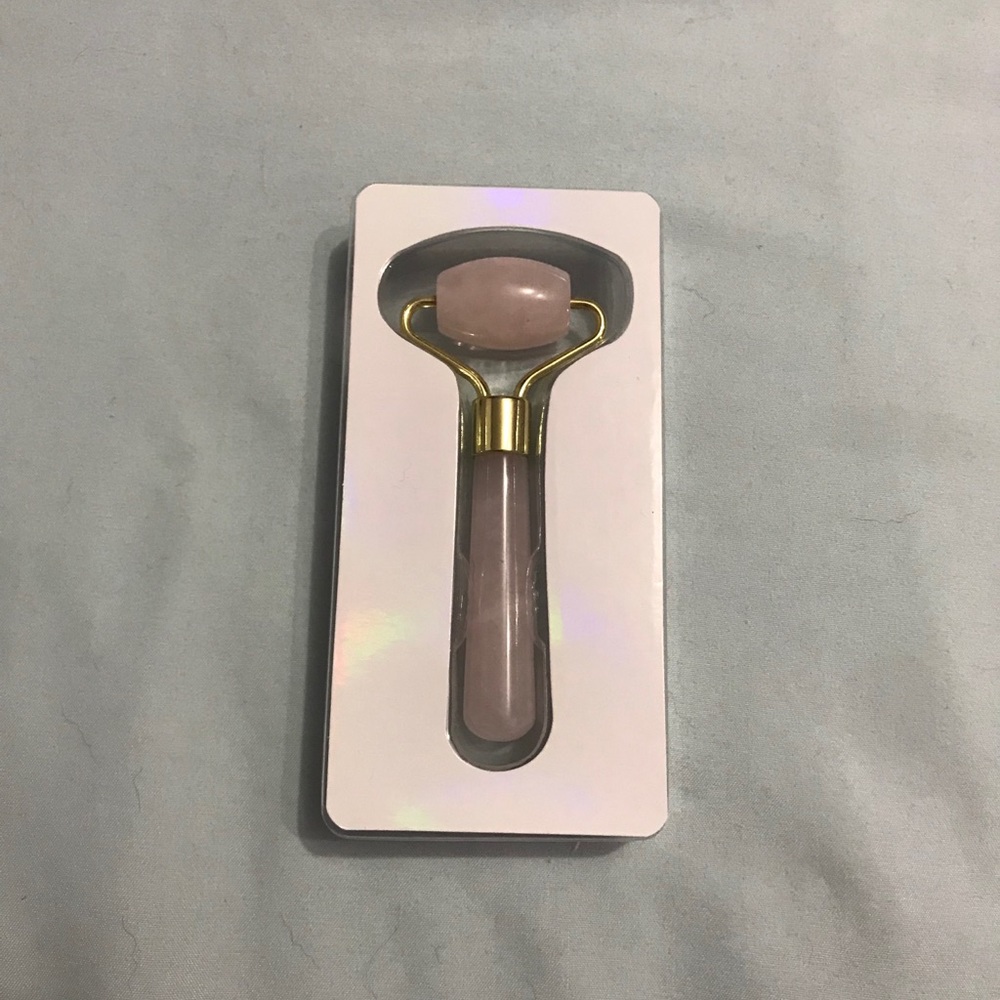 Rose Quartz Facial Roller